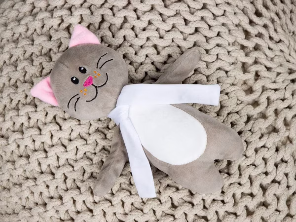 Мягкая игрушка Beastie Toys, котик с белым шарфом